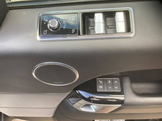 2019 Land Rover Range Rover Sport 3.0 SD V6 Autobiography Dynamic Auto 4WD Euro 6 (s/s) 5dr