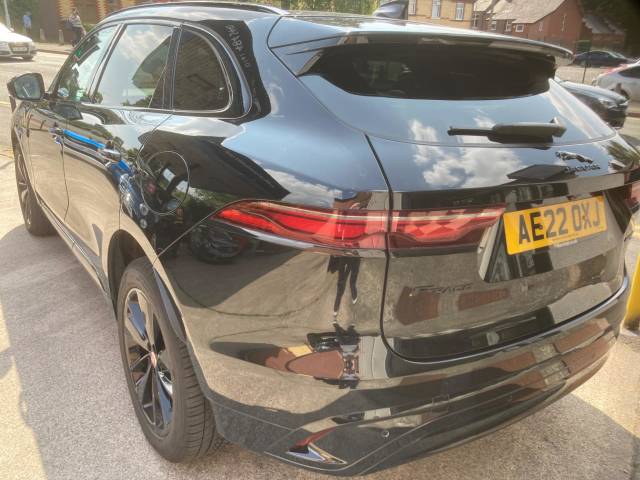 2022 Jaguar F-Pace 2.0 P400e R-Dynamic Black 5dr Auto AWD