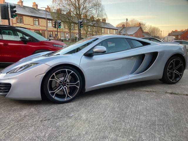2011 McLaren 12C 3.8T V8 Coupe 2dr Petrol SSG Euro 5 (600 ps)