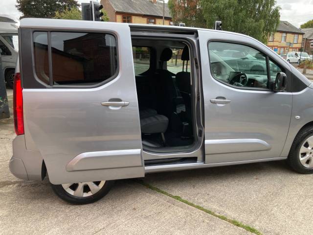 2022 Vauxhall Combo-life 1.5 Turbo D SE 5dr