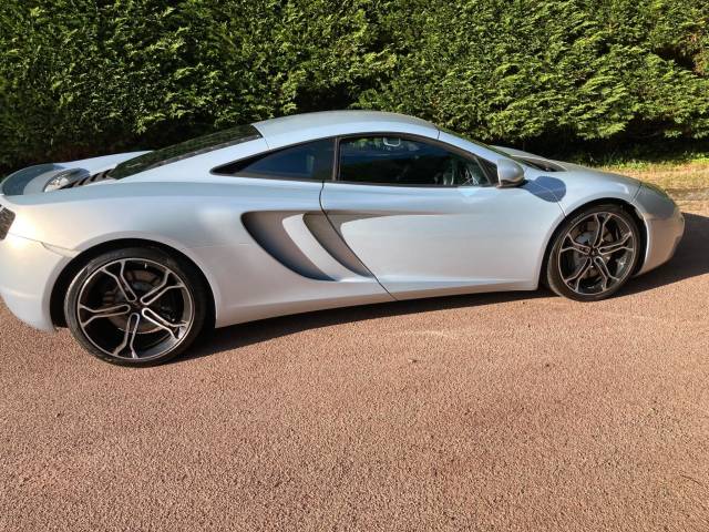 2011 McLaren 12C 3.8T V8 Coupe 2dr Petrol SSG Euro 5 (600 ps)