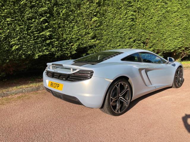 2011 McLaren 12C 3.8T V8 Coupe 2dr Petrol SSG Euro 5 (600 ps)